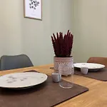 דירה Stilvolle Im Gruenen Mit Wohlfuehlcharakter *
