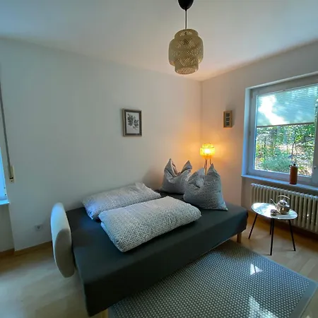 Lägenhet Stilvolle Im Gruenen Mit Wohlfuehlcharakter *