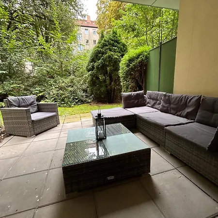 Stilvolle Im Gruenen Mit Wohlfuehlcharakter