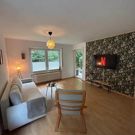 Stilvolle Im Gruenen Mit Wohlfuehlcharakter Chemnitz