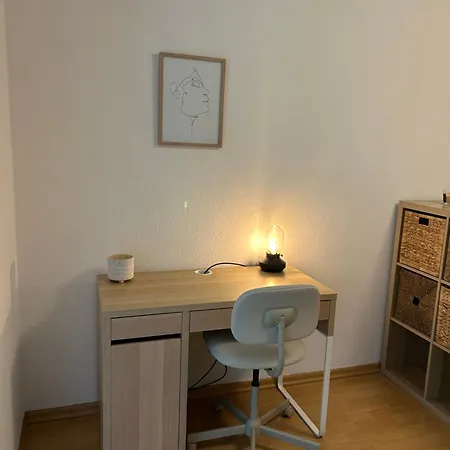 Stilvolle Im Gruenen Mit Wohlfuehlcharakter * Chemnitz